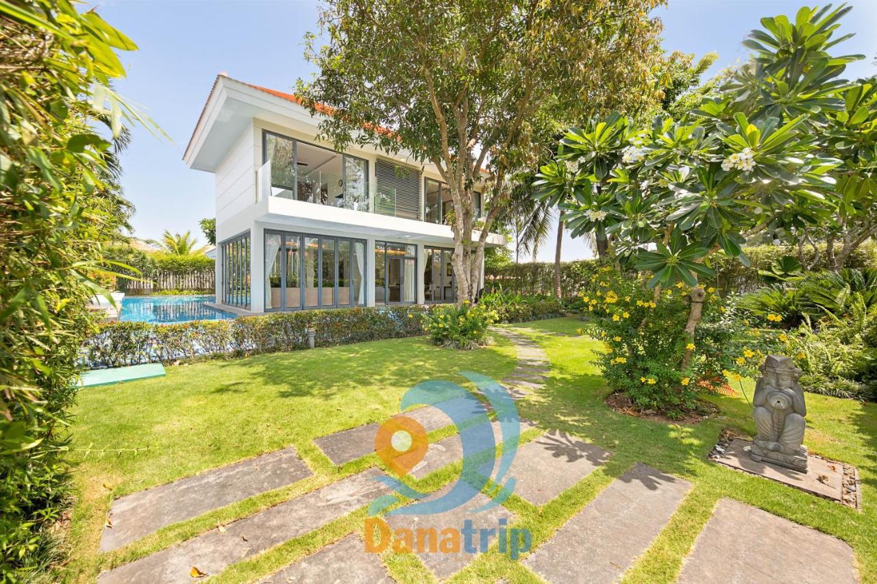 Deluxe Ocean Villa Along The Beach ダナン市 エクステリア 写真