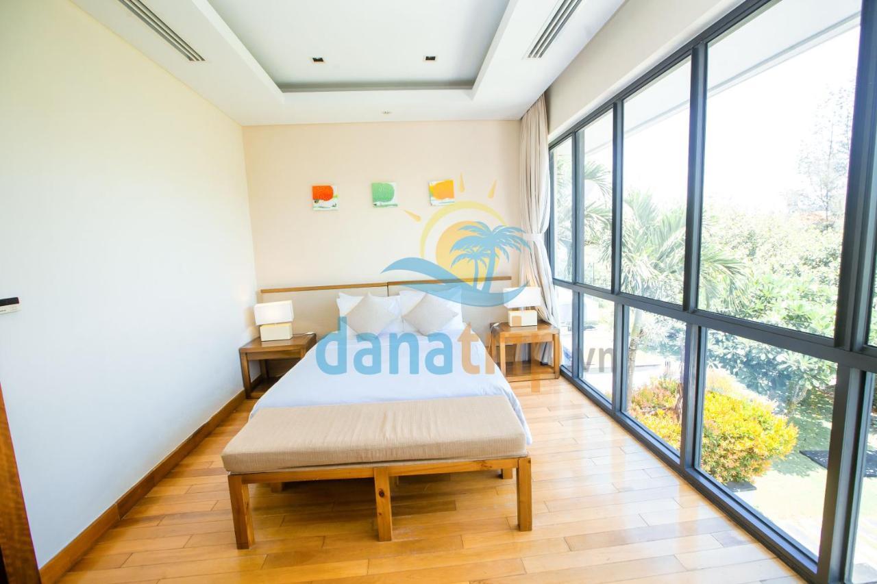 Deluxe Ocean Villa Along The Beach ダナン市 エクステリア 写真