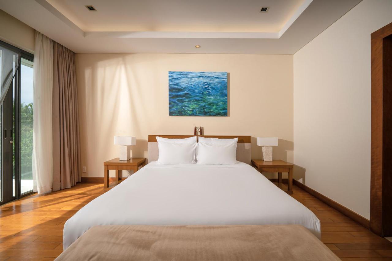 Deluxe Ocean Villa Along The Beach ダナン市 エクステリア 写真